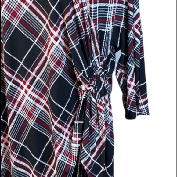 *NWT Signature by Robbie Bee 2X wrap shift dress - Picture 6 of 12